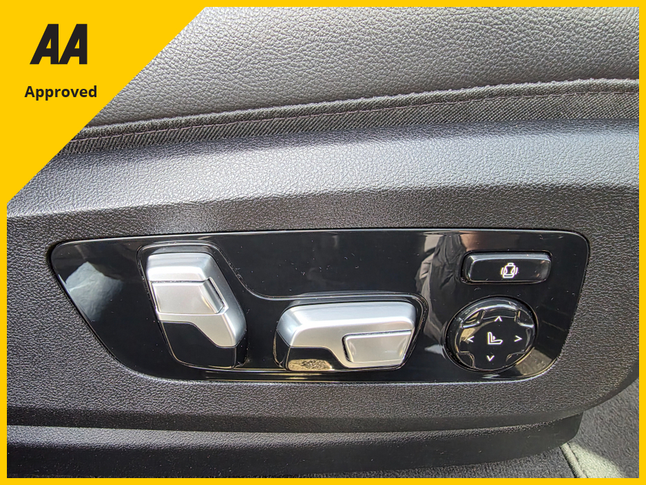 2019 BMW X5 - image 16