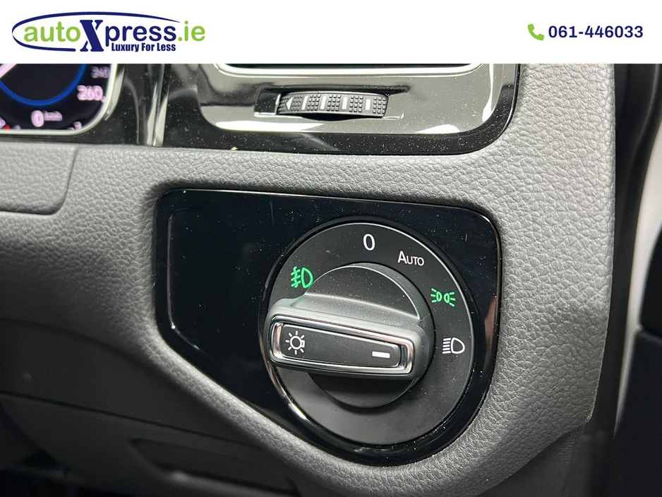 2018 Volkswagen Golf - image 25