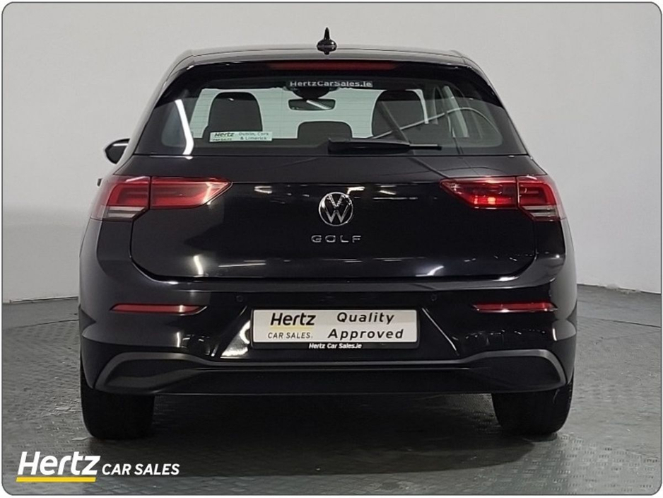 2024 Volkswagen Golf - image 19