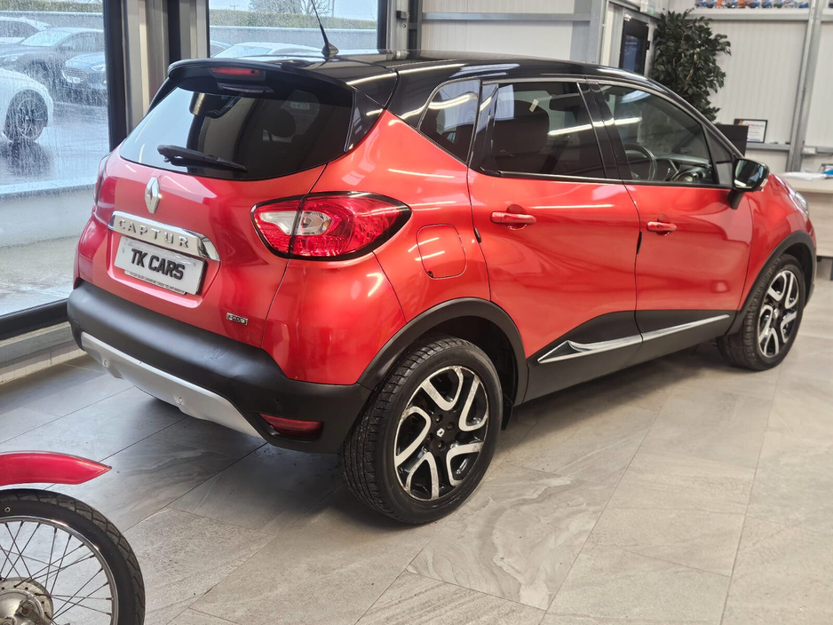 2018 Renault Captur - image 2