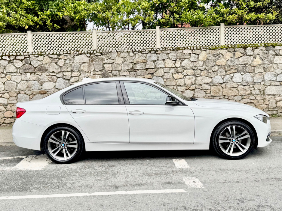 2016 BMW 3 Series - image 3