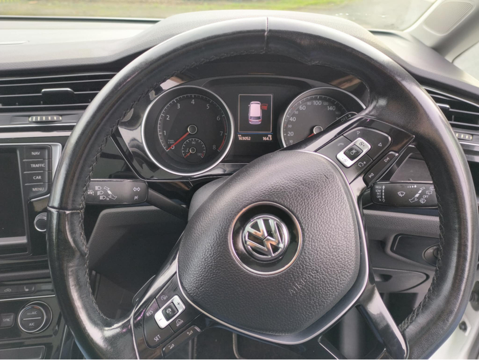 2017 Volkswagen Touran Comfort €16,950