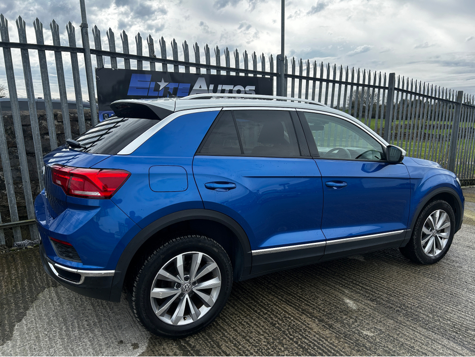 2020 Volkswagen T-Roc - image 14