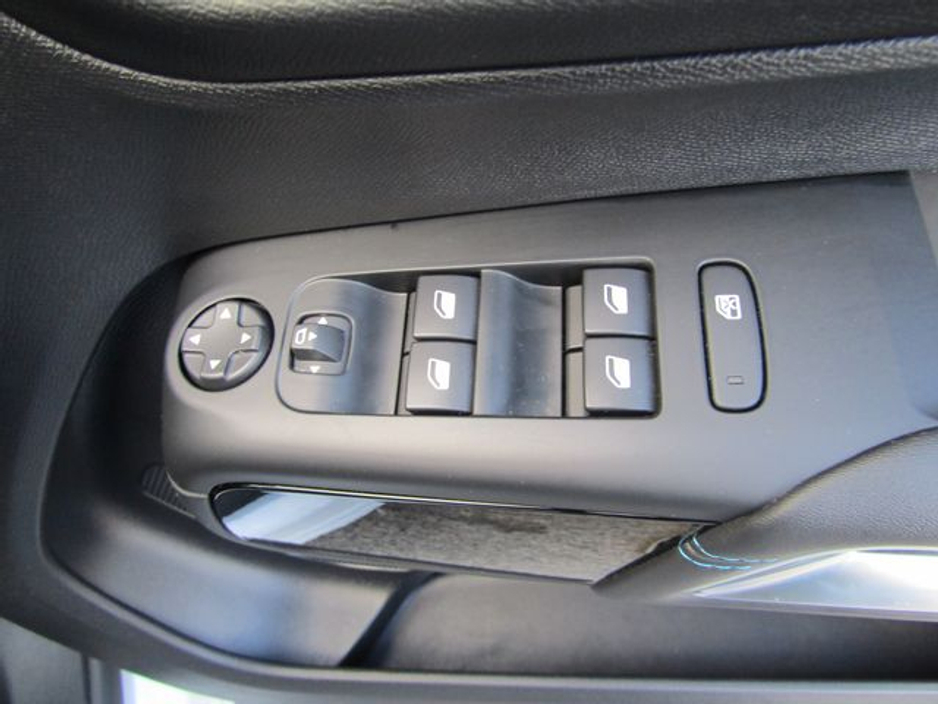 2023 Citroen C5 Aircross - image 21