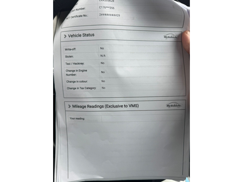 2016 Volkswagen Golf - image 26