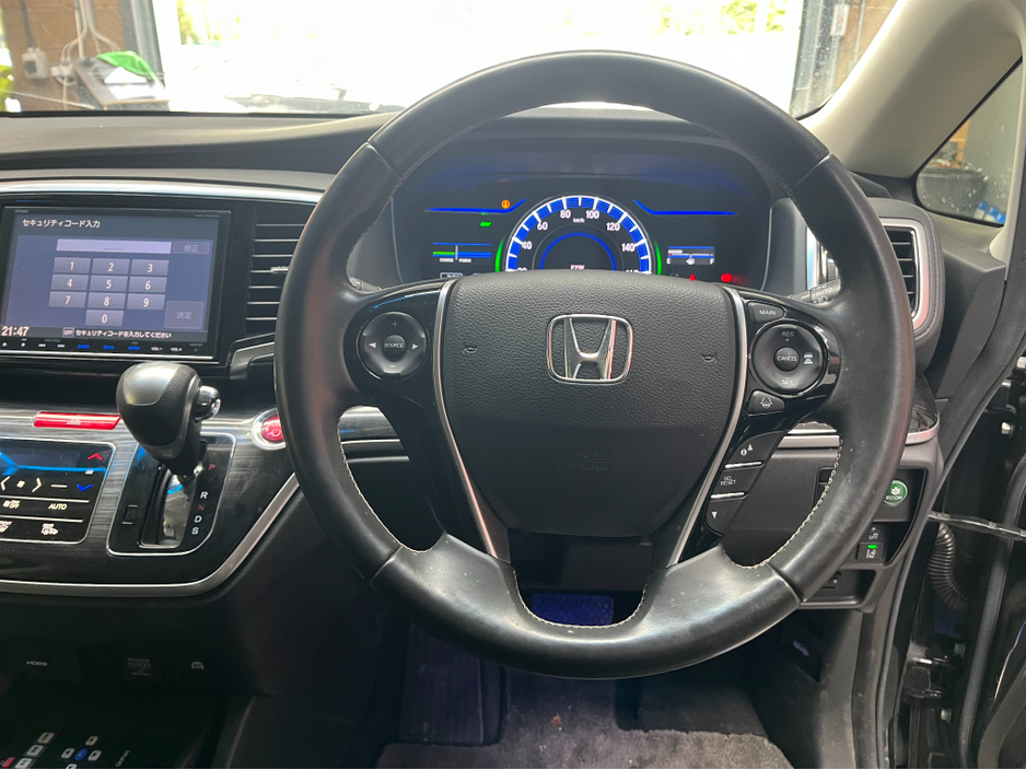 2017 Honda Odyssey - image 8