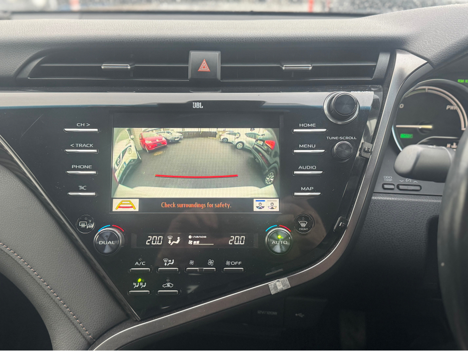 2019 Toyota Camry Hybrid – Pearl White, High Spec, JBL, Mint €20,750