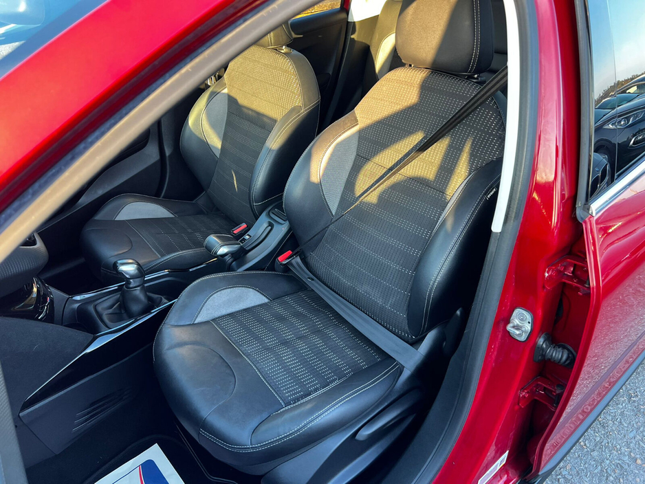 2018 Peugeot 2008 - image 10