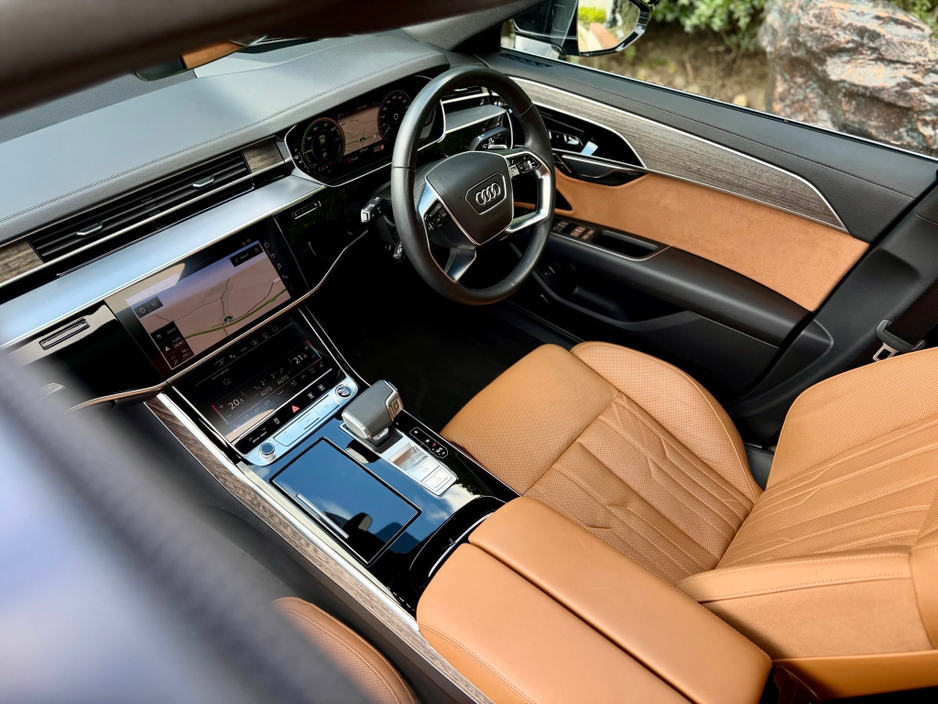 2024 Audi A8 - image 24