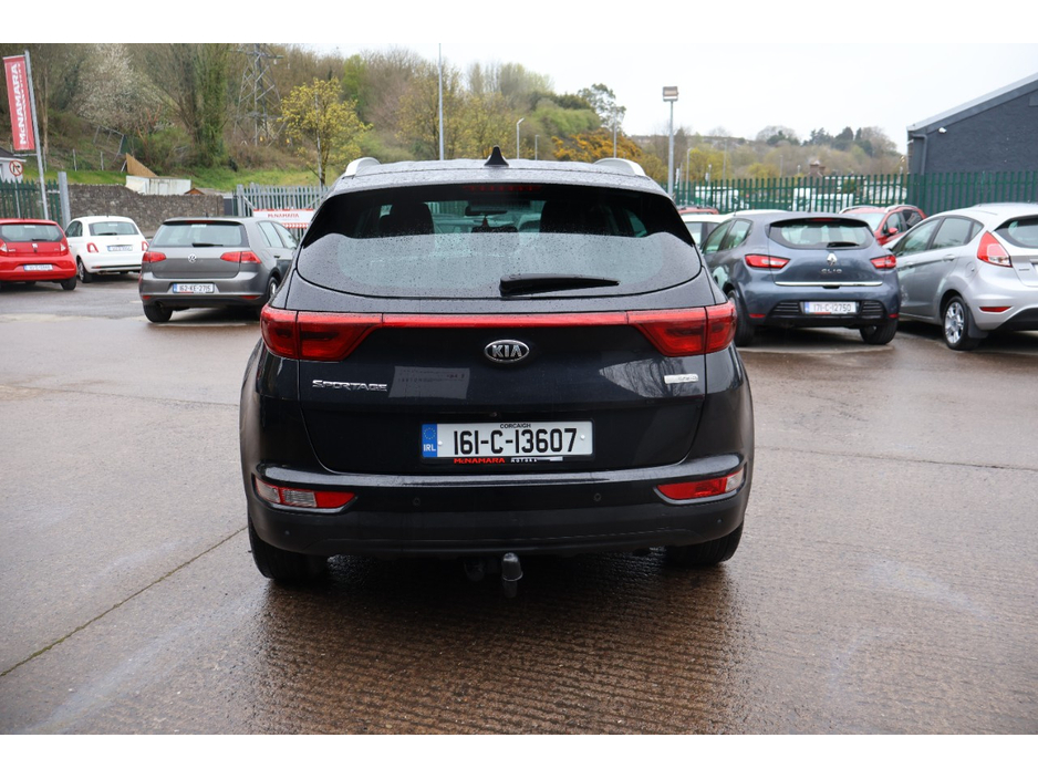 2016 Kia Sportage - image 8