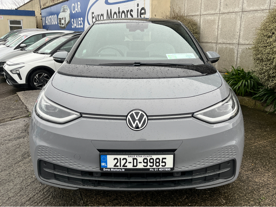 2021 Volkswagen ID.3 - image 2