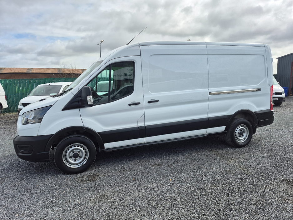 2021 Ford Transit - image 3