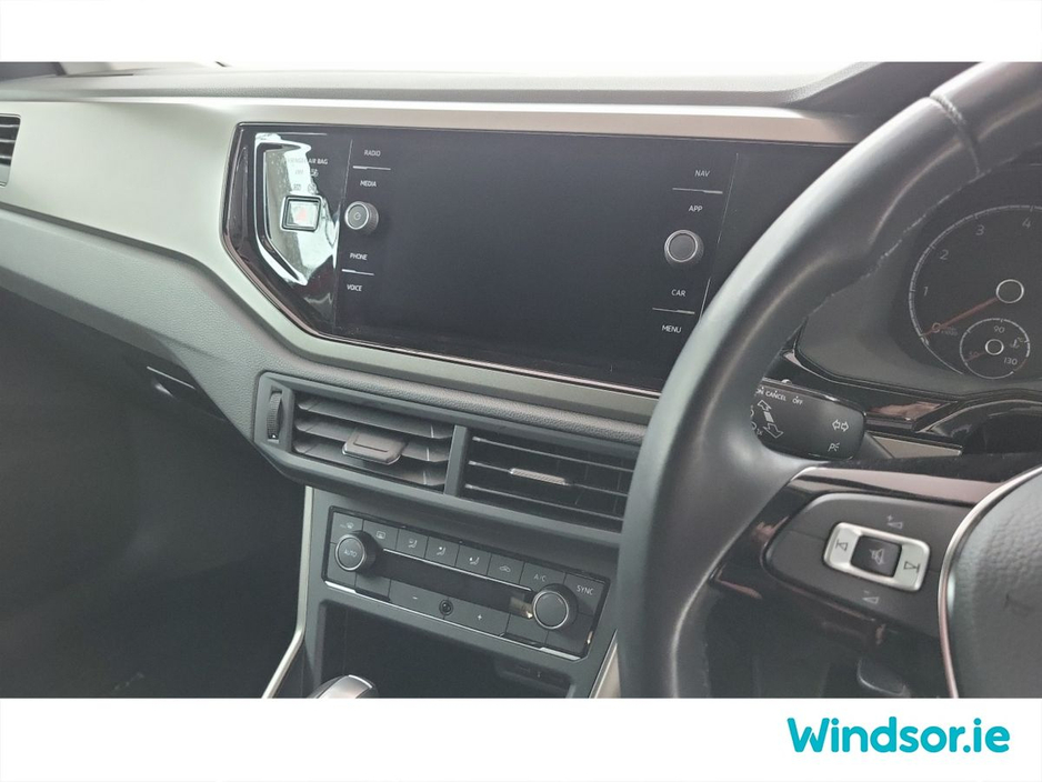 2022 Volkswagen Polo - image 13