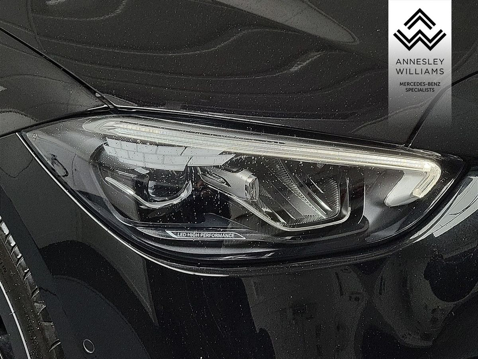 2025 Mercedes-Benz C Class - image 4