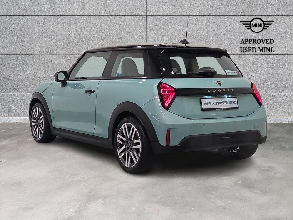 2025 MINI Hatch - image 2