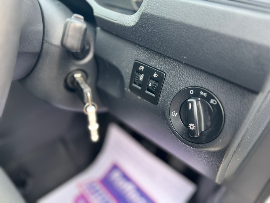 2018 Volkswagen Caddy ==MAXI LWB//NEW DOE//TWIN SIDE LOADING DOORS// €8,950