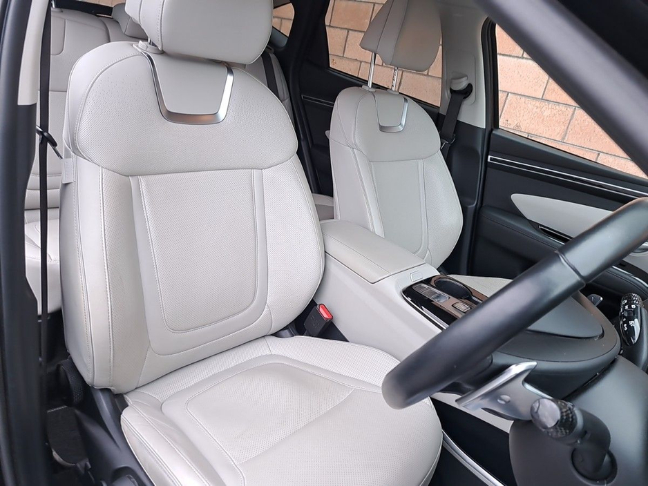 2022 Hyundai Tucson - image 13