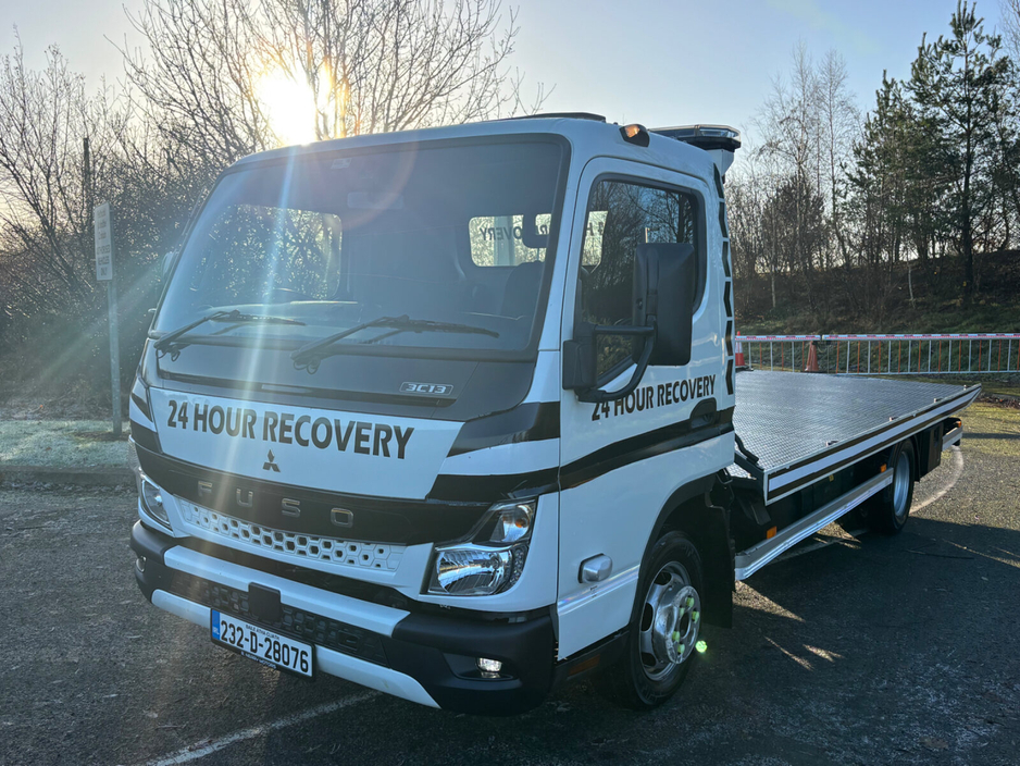 2023 FUSO Canter - image 2