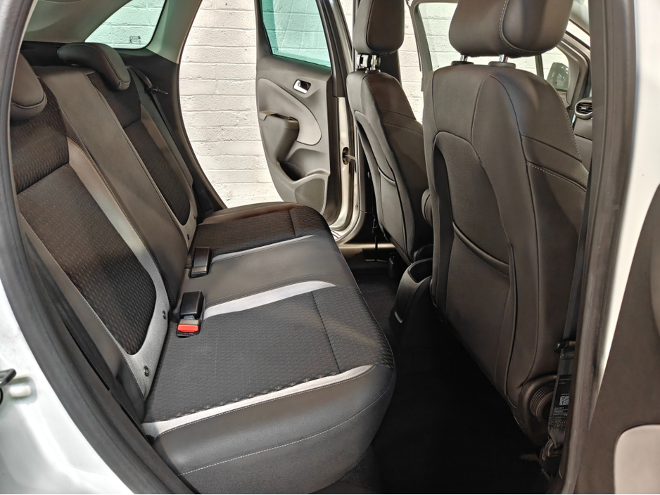 2019 Opel Crossland X - image 19