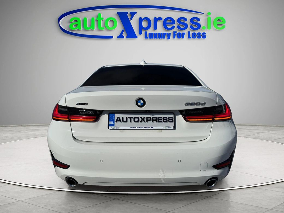 2020 BMW 3 Series - image 6