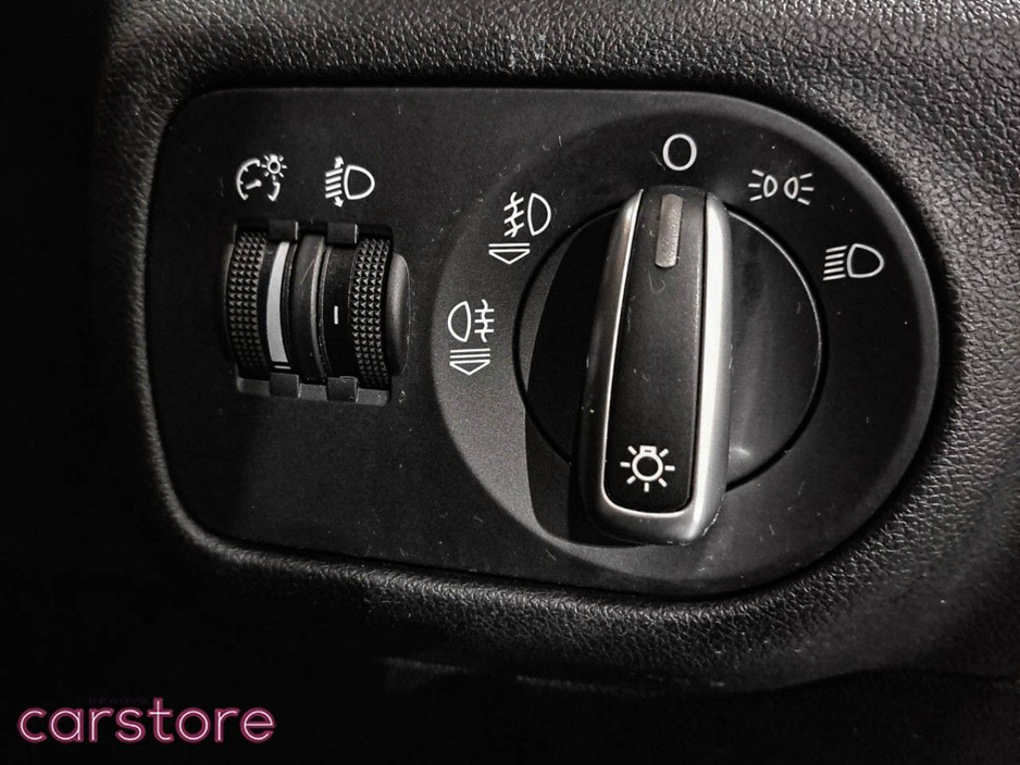 2017 Audi A1 - image 17