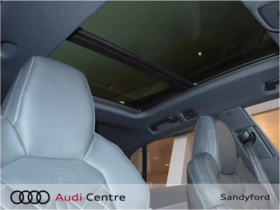 2026 Audi Q8 SUV 60 TFSIE Q COMP 490PS €125,143