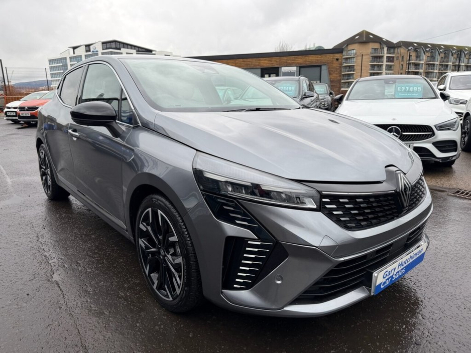 2024 Renault Clio - image 9