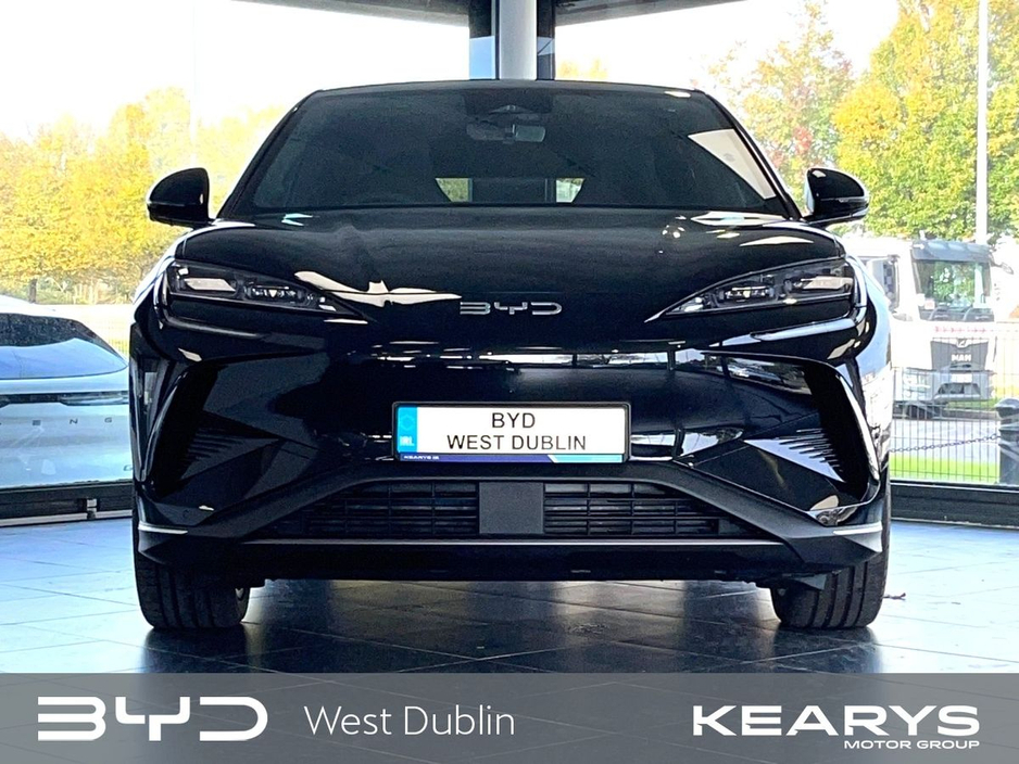 2025 BYD Sealion 7 - image 4