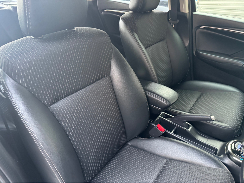 2016 Honda Fit 1.5 HYBRID AUTO €9,995