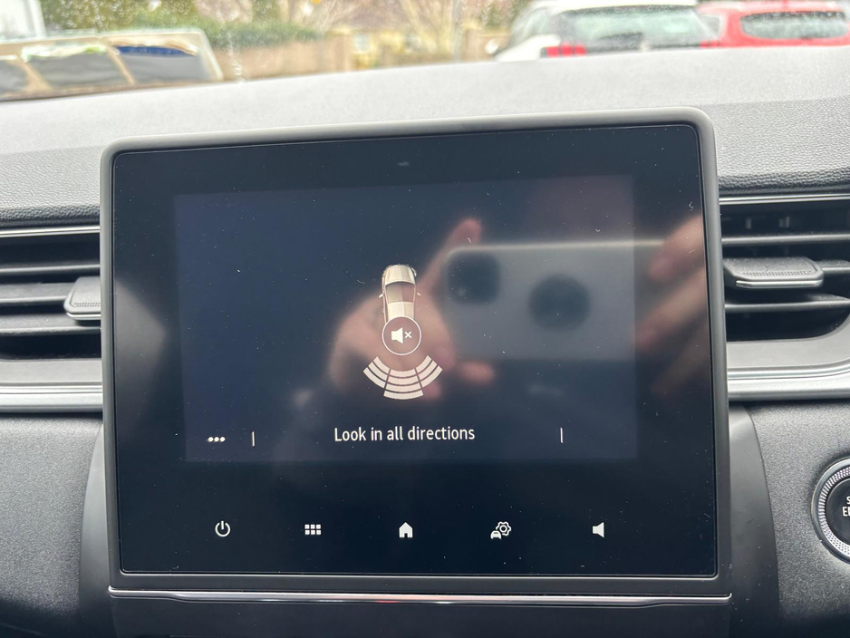 2020 Renault Captur ICONIC TCE 100   PETROL  5DR  LOW  MILEAGE NEW  MODEL €16,950