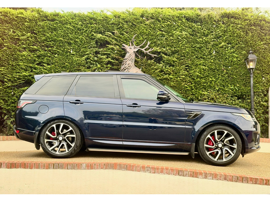 2021 Land Rover Range Rover Sport - image 3