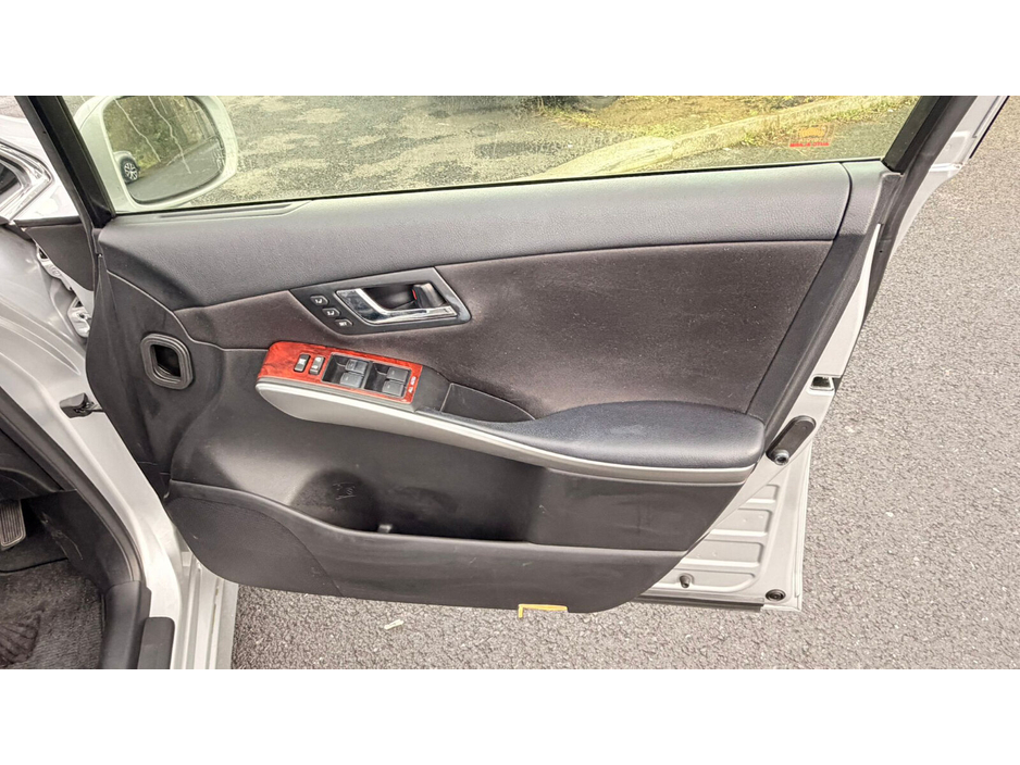 2012 Toyota Sai  €9,000