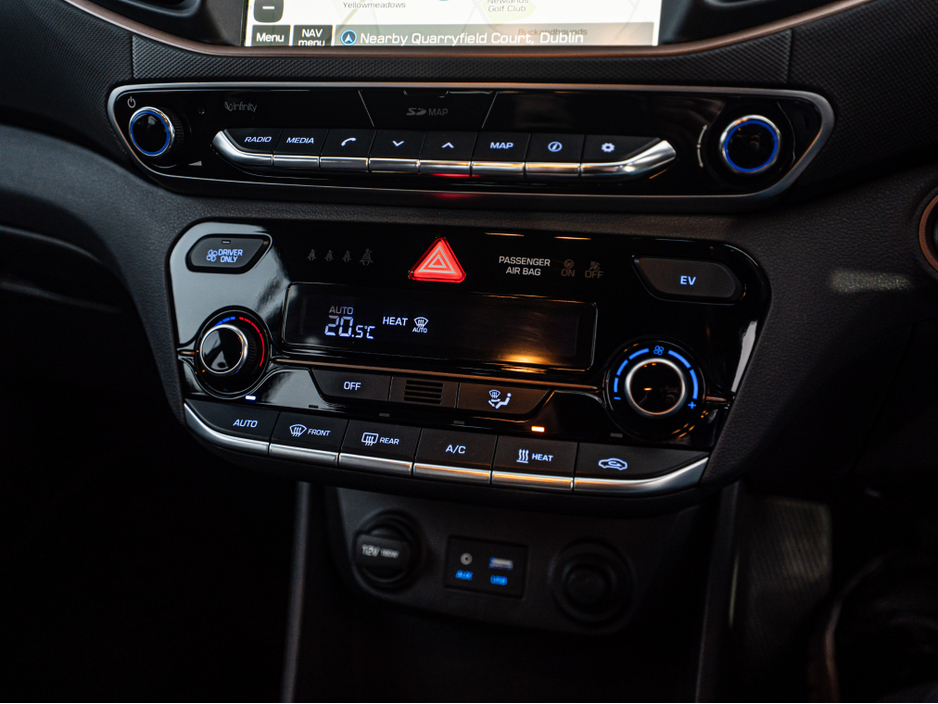 2017 Hyundai Ioniq 2017 Ioniq EV/FSH main dealer/1yr warranty €11,888