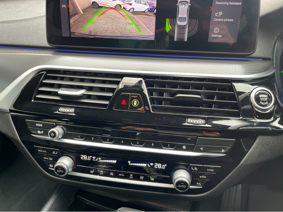 2022 BMW 5 Series - image 18