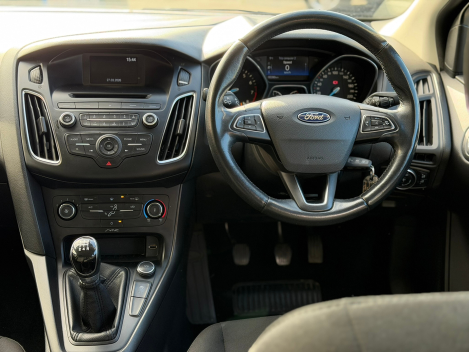 2017 Ford Focus - image 7