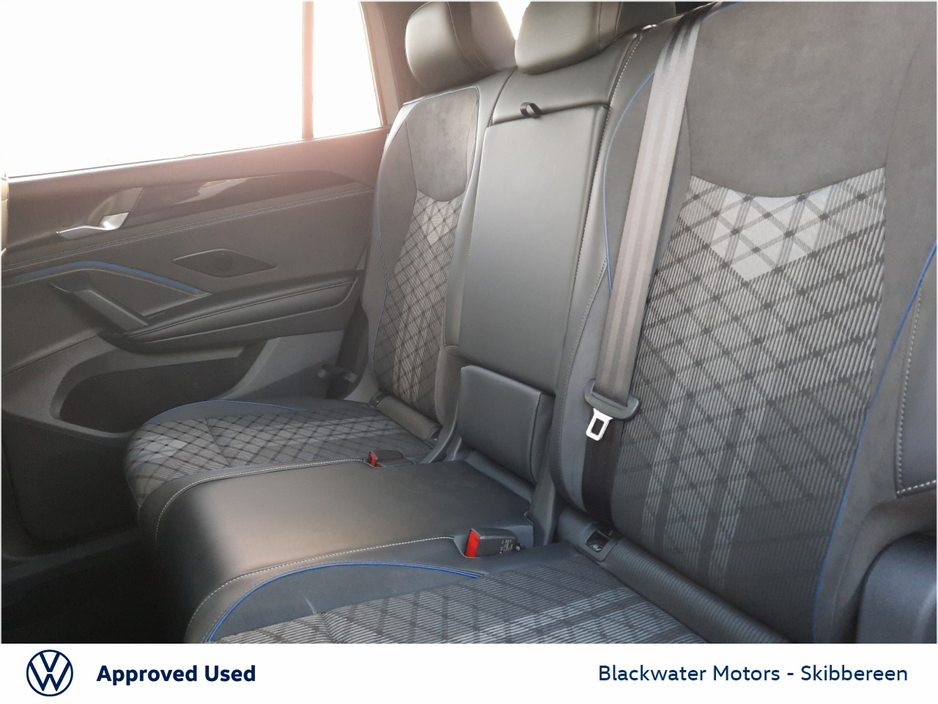 2025 Volkswagen Tayron - image 7