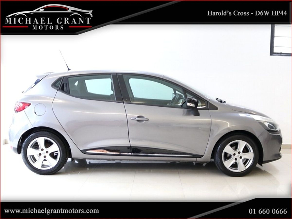 2016 Renault Clio 1.2 PETROL 16V 75 DYNAMIQUE NAV ONLY 71KM IRISH CAR €11,950