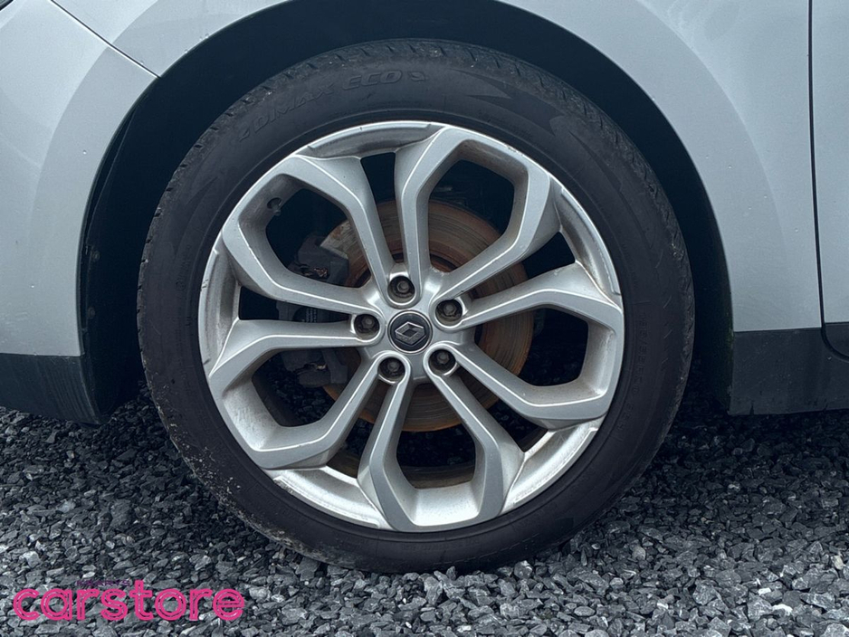 2020 Renault Grand Scenic - image 14