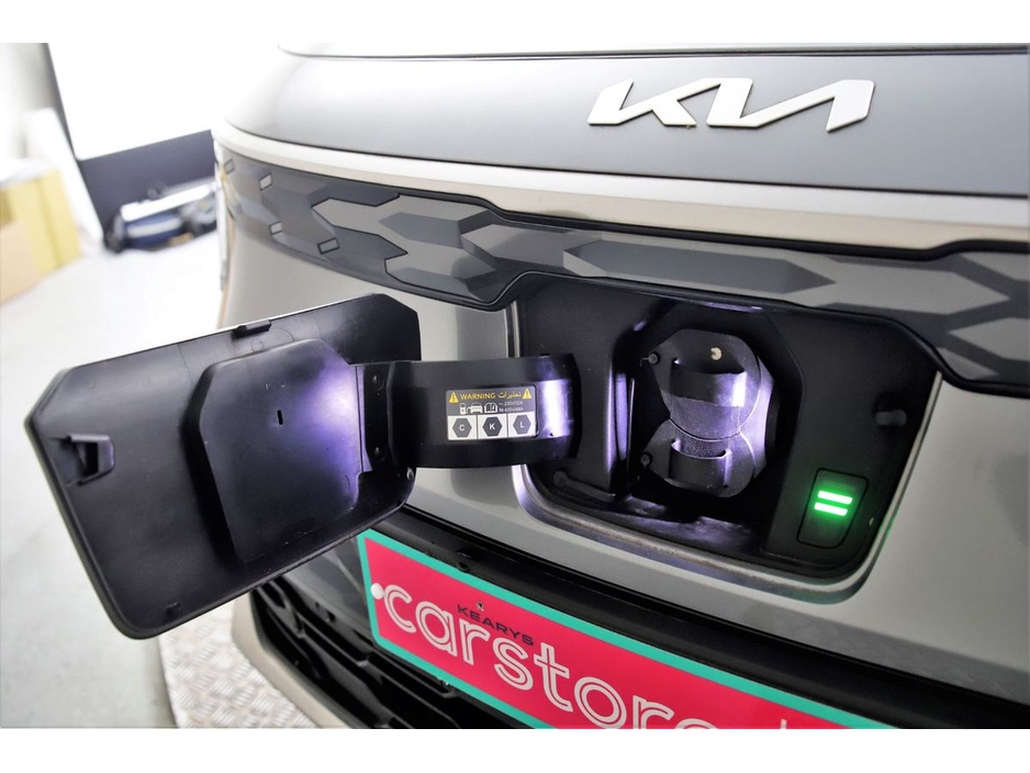 2023 Kia Niro - image 29