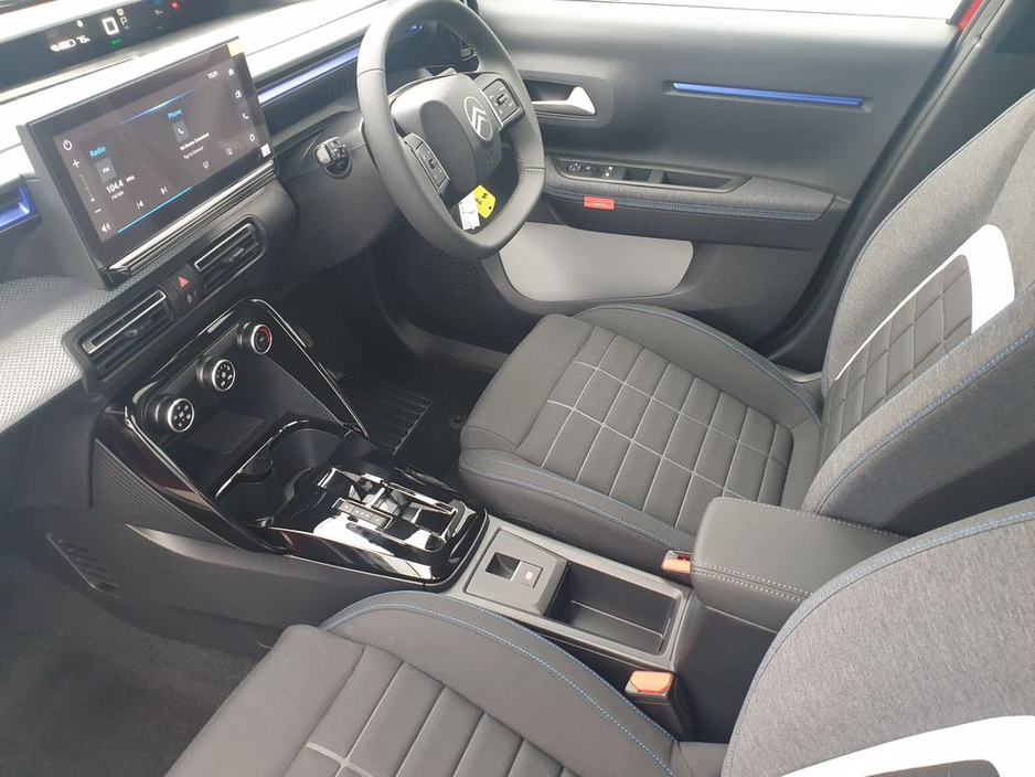 2026 Citroen e-C3 - image 19