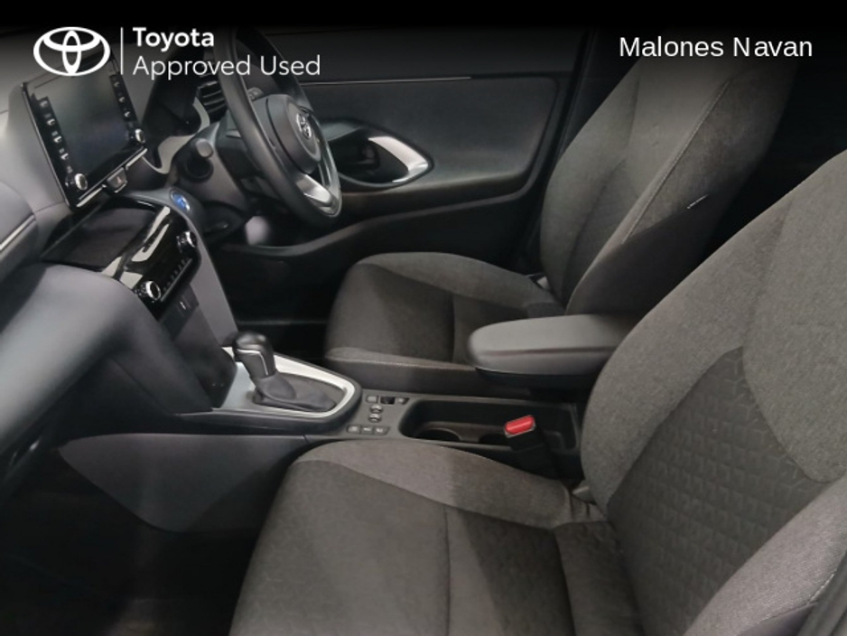 2022 Toyota Yaris Cross CROSS LUNA/SPORT €25,950