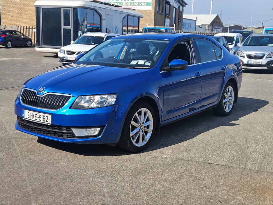 2016 Skoda Octavia - image 3