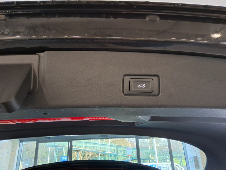 2023 Audi Q4 e-tron E-TRON S LINE 40