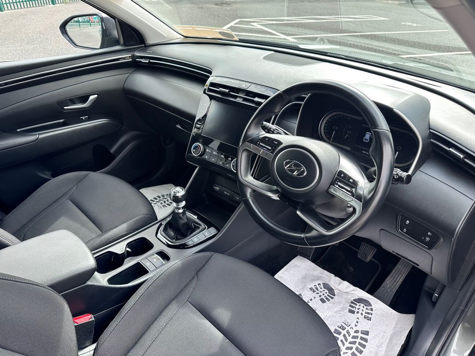 2022 Hyundai Tucson - image 12