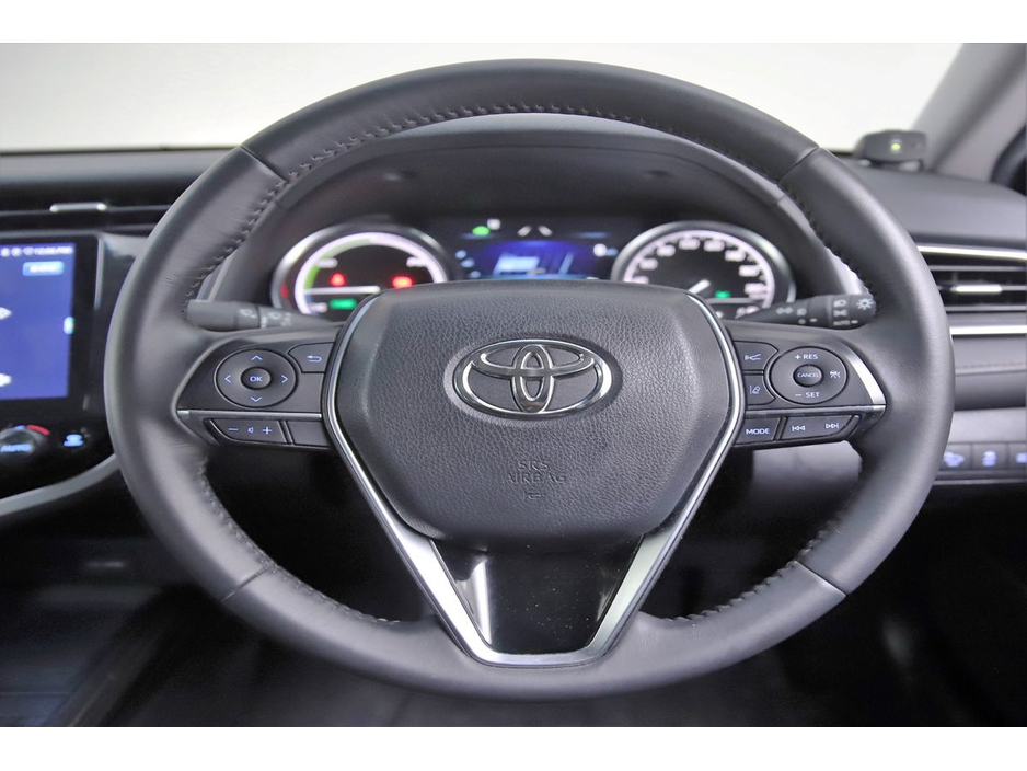 2017 Toyota Camry 2.5 HYBRID *PARK SENSORS*REVERSE CAM* €19,890