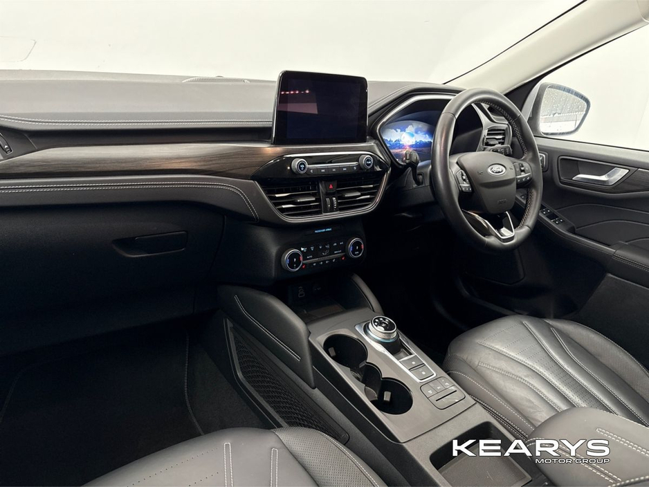 2023 Ford Kuga 2.5 Duratec 225PS PHEV Vignale *Solar Silver* €33,950