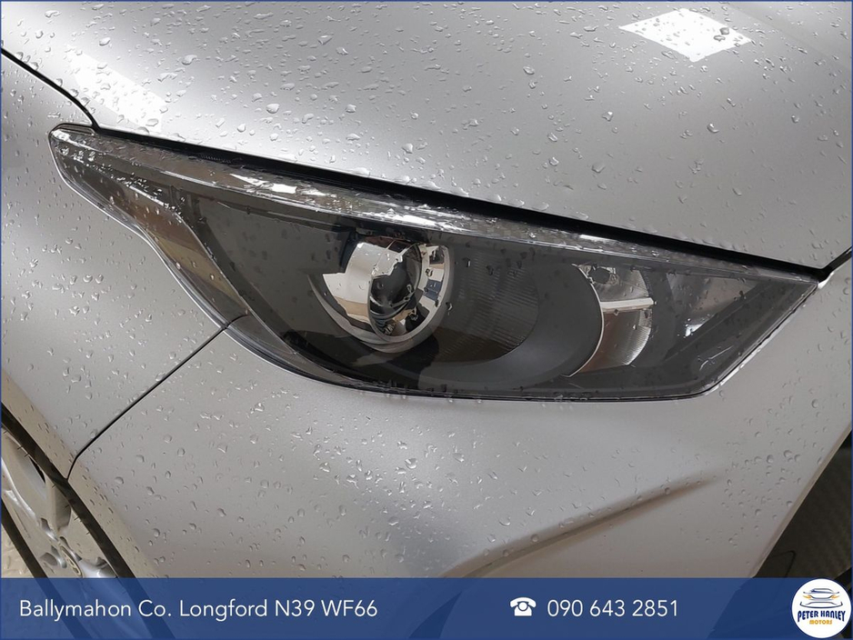 2024 Toyota Yaris Yaris Hybrid Luna €23,950