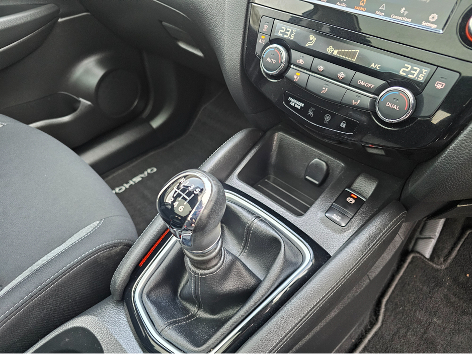 2019 Nissan Qashqai 1.3 SV MY19 4DR €15,950