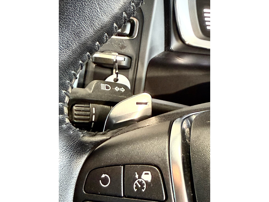 2017 Volvo XC60 - image 15