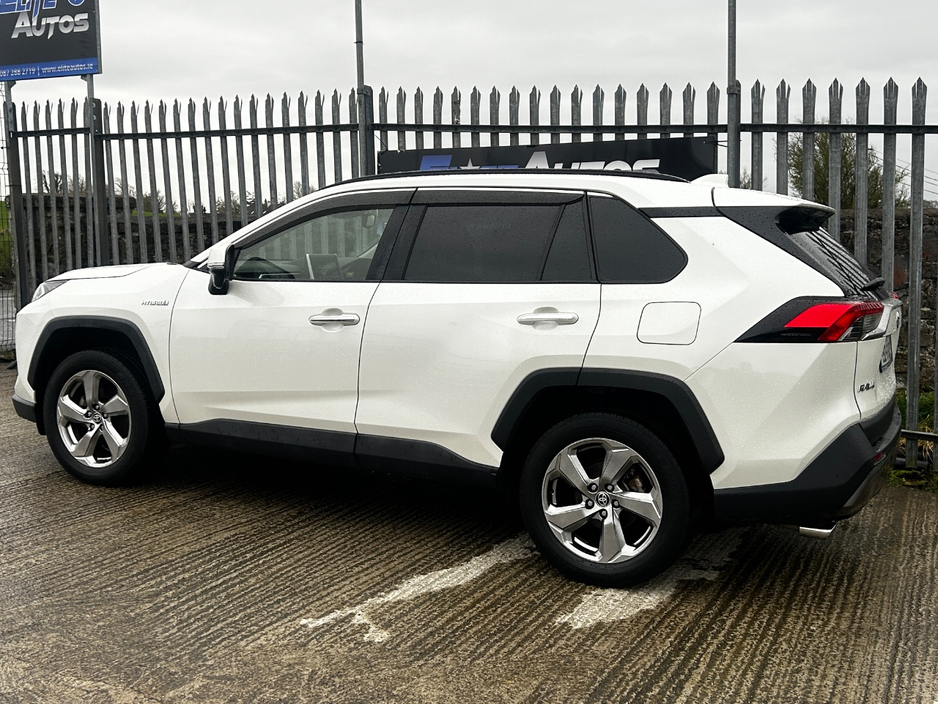 2019 Toyota Rav4 - image 8